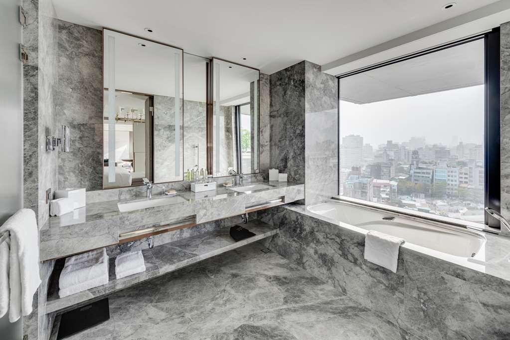 Doubletree By Hilton Taipei Zhongshan Δωμάτιο φωτογραφία